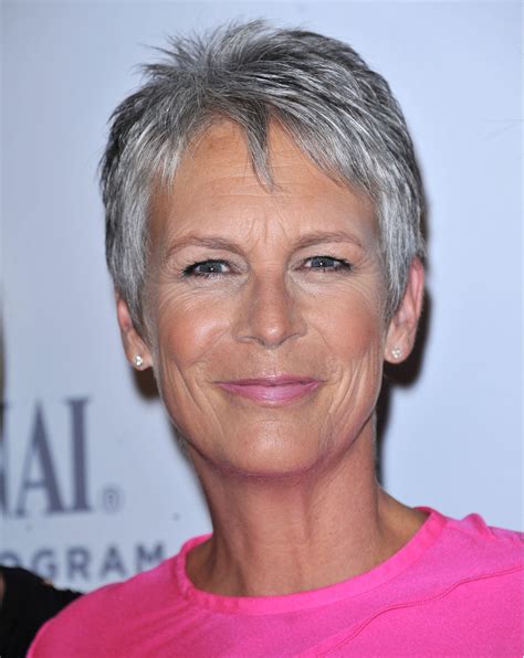 Jamie has an angular jaw line which benefits from short styles like this one that bring the focus upwards. Jamie Lee Curtis Hairstyle Trends: Jamie Lee Curtis Biography