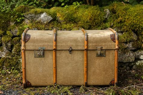 Extra Large Vintage Steamer Trunks Wilde And Romantic