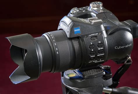 A Look Back The Sony Cybershot Dcs F828 Moving Pictures