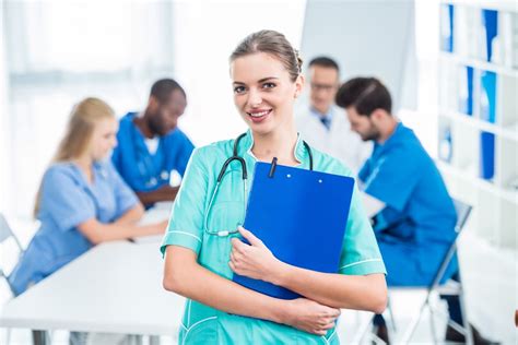 How To Become An Rn Fast Accelerated Pathways American Institute Of
