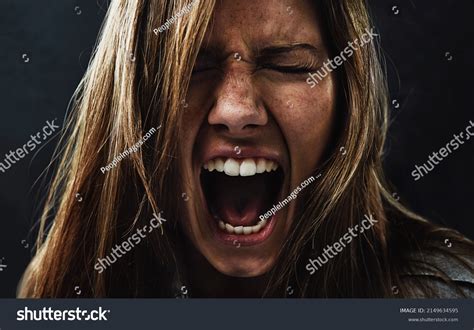 197915 Woman In Horror Images Stock Photos And Vectors Shutterstock