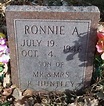 Ronnie Alvin Huntley (1946-1946): homenaje de Find a Grave
