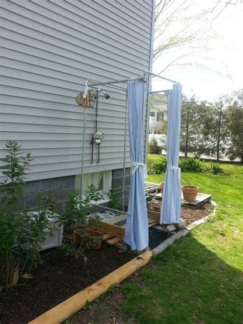 Diy Outdoor Shower Stall With Galvanized Pipes And Duck Shower