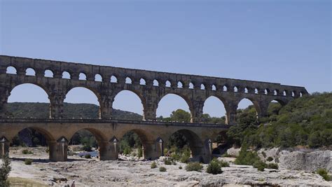 Le Pont Du Gard Balades Et Patrimoine