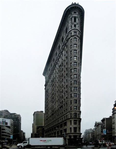 Historic 1902 Flatiron Building First Skyscraper In New York City New