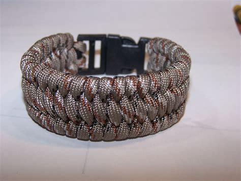 In this short article i show you how i laced a trilobite/ladder rack paracord bracelet. Ladder Rack - S&S Paracord and More