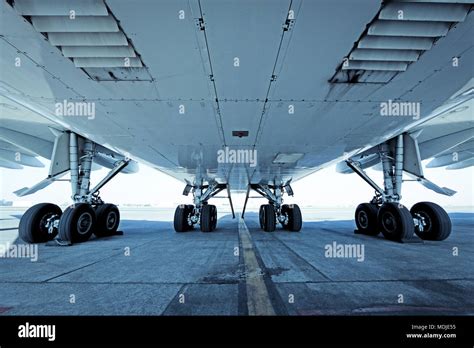 Main Landing Gear Fotografías E Imágenes De Alta Resolución Alamy