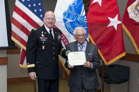 World War Ii Vet Finally Receives Medals For His Service Article The United States Army