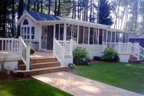 The front porch it is an interval period between the end of picture information and start of horizontal the level of front porch is at pedestal (black reference) and the purpose is to set blanking level. Ideas Manufactured Home Decks Premade Porch Mobile Porches ...