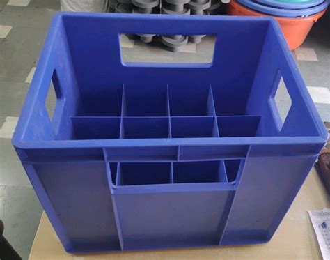 Supreme Rectangular Milk Bottle Crate For Storage Capacity 12 Glass
