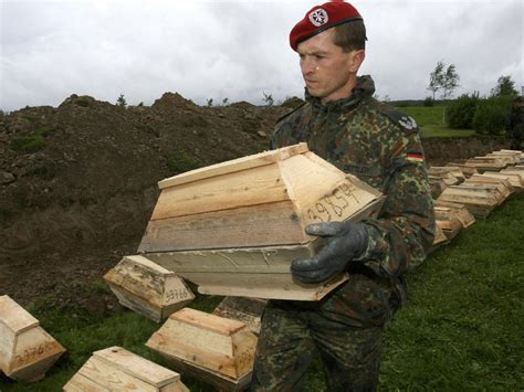 Seven Decades After Wwii The Search For Germanys War Dead Continues