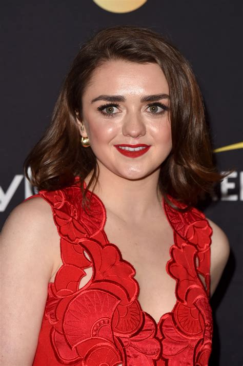 Celebmafia Maisie Williams She Won The Ewwy Award For Best Supporting