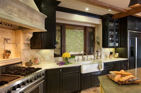 We're particularly fond of the variety found aside from fitting right in with the whole french country kitchen aesthetic, butcher block countertops can be an affordable way to bring in a dose of. French Country Kitchen With Black Cabinets | HGTV