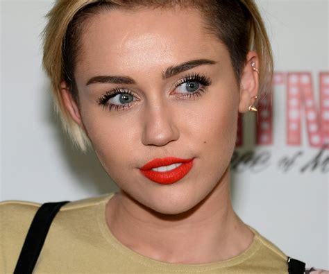 Miley Cyrus Makeup Essentials