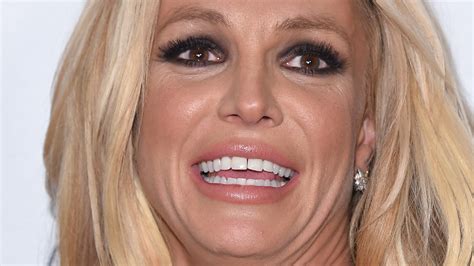 britney spears no makeup