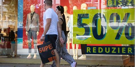 German Consumer Sentiment Expected To Hit Record Low In October Wsj