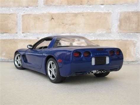The basic corvette comes with more horsepower than most people will ever experience. AUTOart 1:18 Corvette C5 Coupe (blue) - General Motors ...
