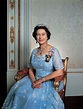 Queen Elizabeth II | Queen elizabeth jewels, Her majesty the queen ...