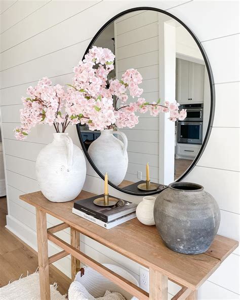 25 Stunning Entryway Decor Ideas To Take Your Home To The Next Level