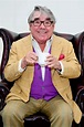 Ronnie Corbett dead age 85: TV comedian passes away surrounded by ...