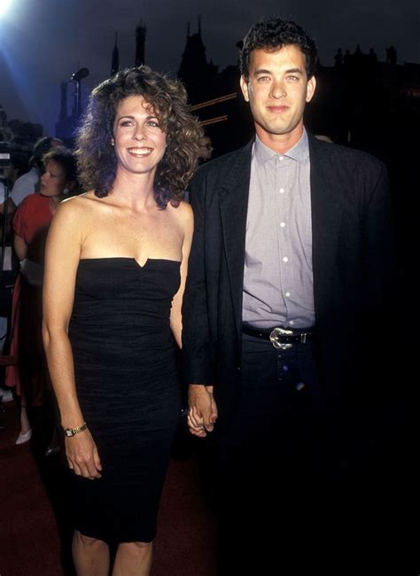 Tom Hanks Brags About His Smoking Hot Wife Huffpost Uk News