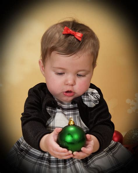 Babys 1st Christmas Pose Christmas Poses Babys 1st Christmas