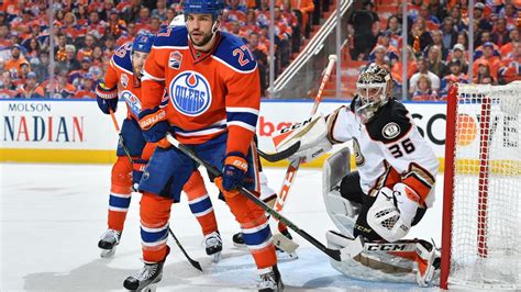 Find out the latest on your favorite nhl teams on cbssports.com. Oilers Game Tonight Score : Vancouver Canucks Score Three ...