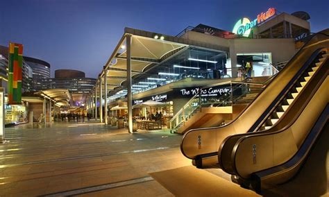 The Must Visit Places In Dlf Cyber Hub Gurgaon We Are Gurgaon