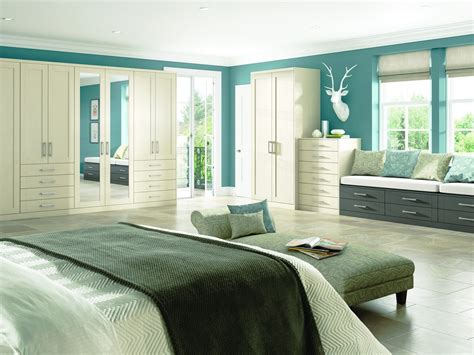 Choice fitted bedrooms specialise in affordable bespoke wardrobes and sliding wardrobes in the yorkshire area covering york and leeds. Fitted wardrobes Liverpool | Cleveland Kitchens