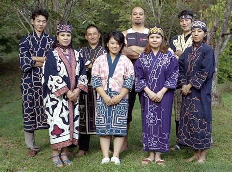 6 Fakta Suku Ainu Penduduk Asli Jepang Yang Pandai Berburu