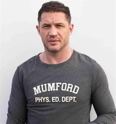 Tom Hardy Biography Age Height Girlfriend And More Mrdustbin