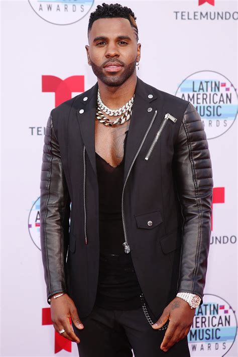 Jason Derulo Denies Photoshopping Viral Picture Of His Crotch