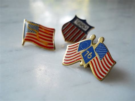 Vintage Us Flag Lapel Pins By Unclejimmysattic On Etsy
