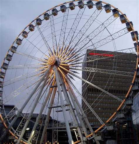 Ferris Wheel And Arndale Centre Manchester England Winte Flickr