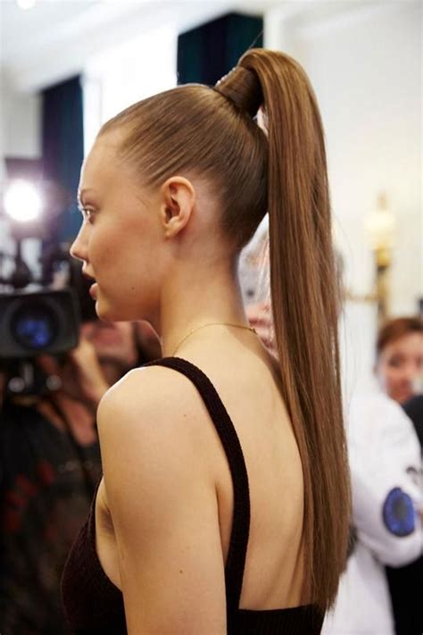 5 Genius And Cute Ways To Update Your Ponytail Straight Ponytail