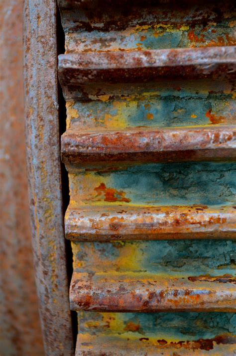 Rust And Decay Has A Beauty All Its Own Rusty Metal Rusted Metal