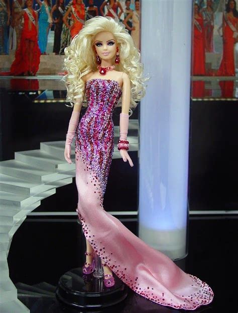entrevista a ninimomo club de coleccionistas de fashion dolls en madrid barbie gowns barbie