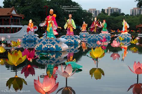 Traditional chinese praise and worship, moon goddess myths and legends, lanterns and mooncake! Lantern Festival, Singapore