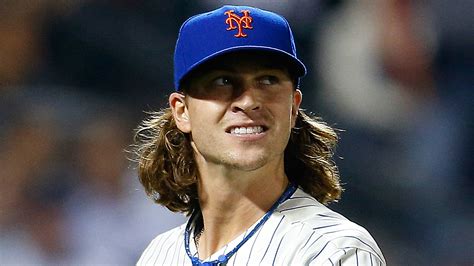 jacob degrom haircut mets pitcher jacob degrom talks mickey callaway and short walter