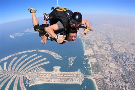 Sky diving above the palm jumeirah island became one of the most popular adventures among guests of the emirates. Skydiving in Dubai- Operators, Price, Offers, Discount and ...