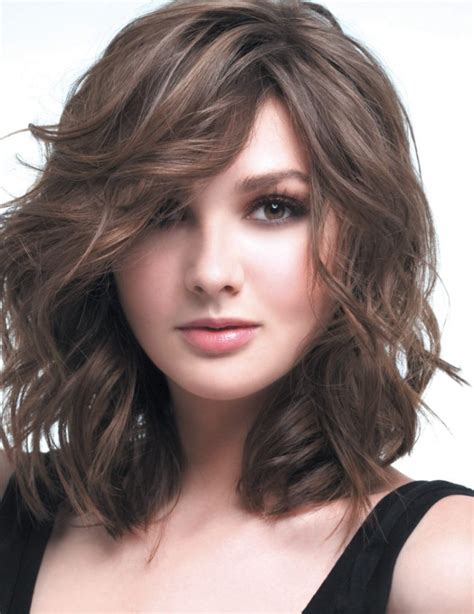 15 Shoulder Length Hairstyles