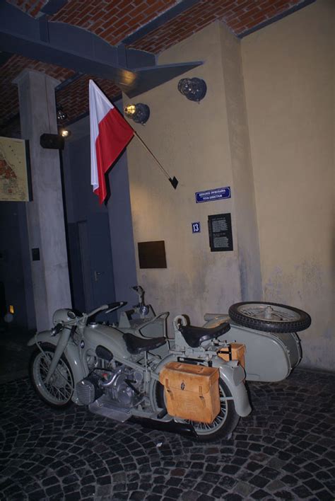 Warsaw Uprising Museum War Traveller