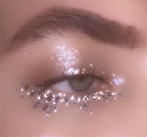 Glitter Tears Aesthetic