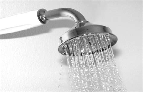 A 90 Second Shower Trick That Wakes You Up Wtax 935fm1240am