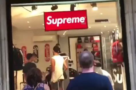 Fake Supreme Store Pops up in Spain