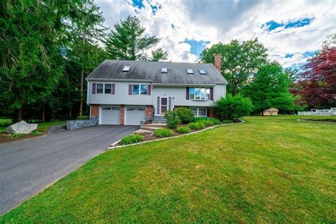 55 Alpine Way Stoughton Ma 02072 Mls 73008303 Redfin