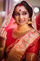 These Bengali Bridal Portraits Have Our Hearts! | WedMeGood