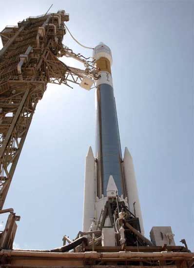 Spaceflight Now Atlas Launch Report Next To Last Atlas 2as Rocket