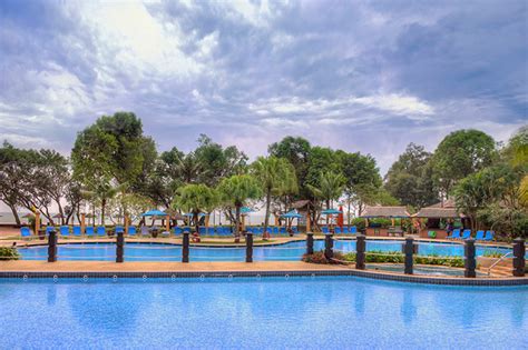 This hotel features a restaurant, an indoor pool, and an outdoor pool. Swiss Garden Resort | East Coast Malaysia Hotels | Freedom ...