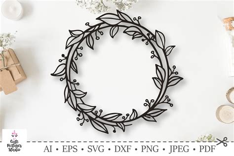 Graceful wreath with leaves and berries. SVG DXF cut file. (217727